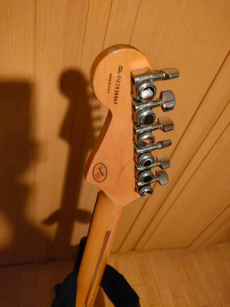 世界限定80本 ラメ入り ストラトキャスター フェンダー アメリカン・デラックス