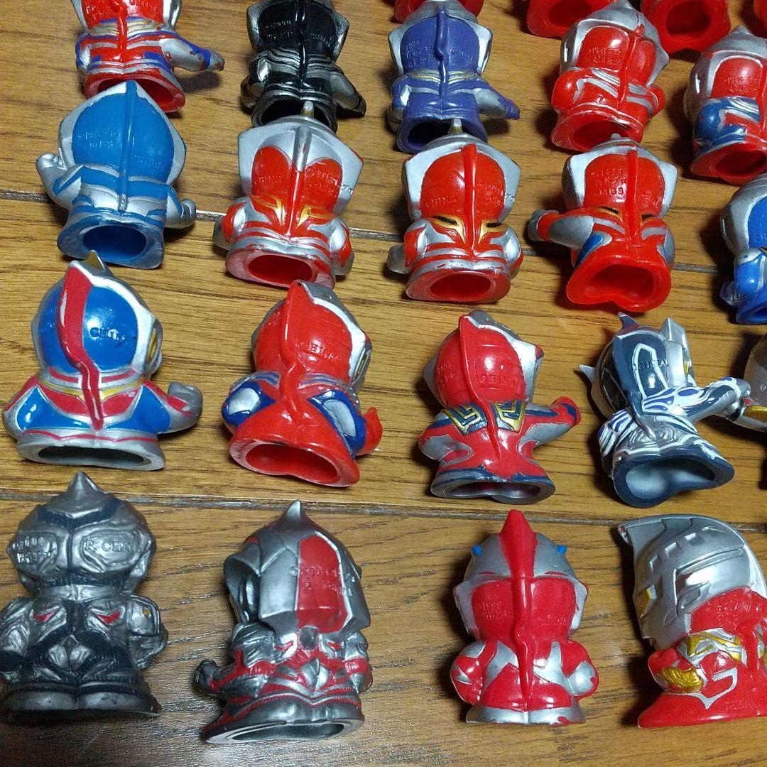 指人形　ウルトラマン　53種　＋　ベリアル　ニセウルトラマン３個セット　ダブリ無