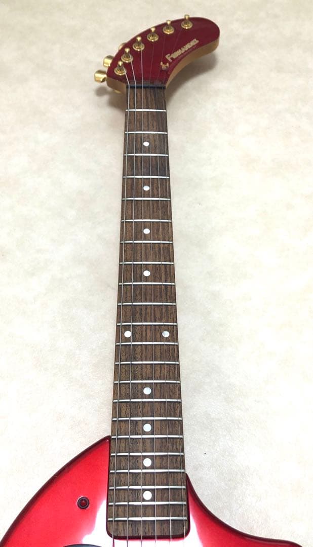 【美品】ZO-3C メタリックレッド アンプ内蔵ミニギター ヘッドフォン端子付き