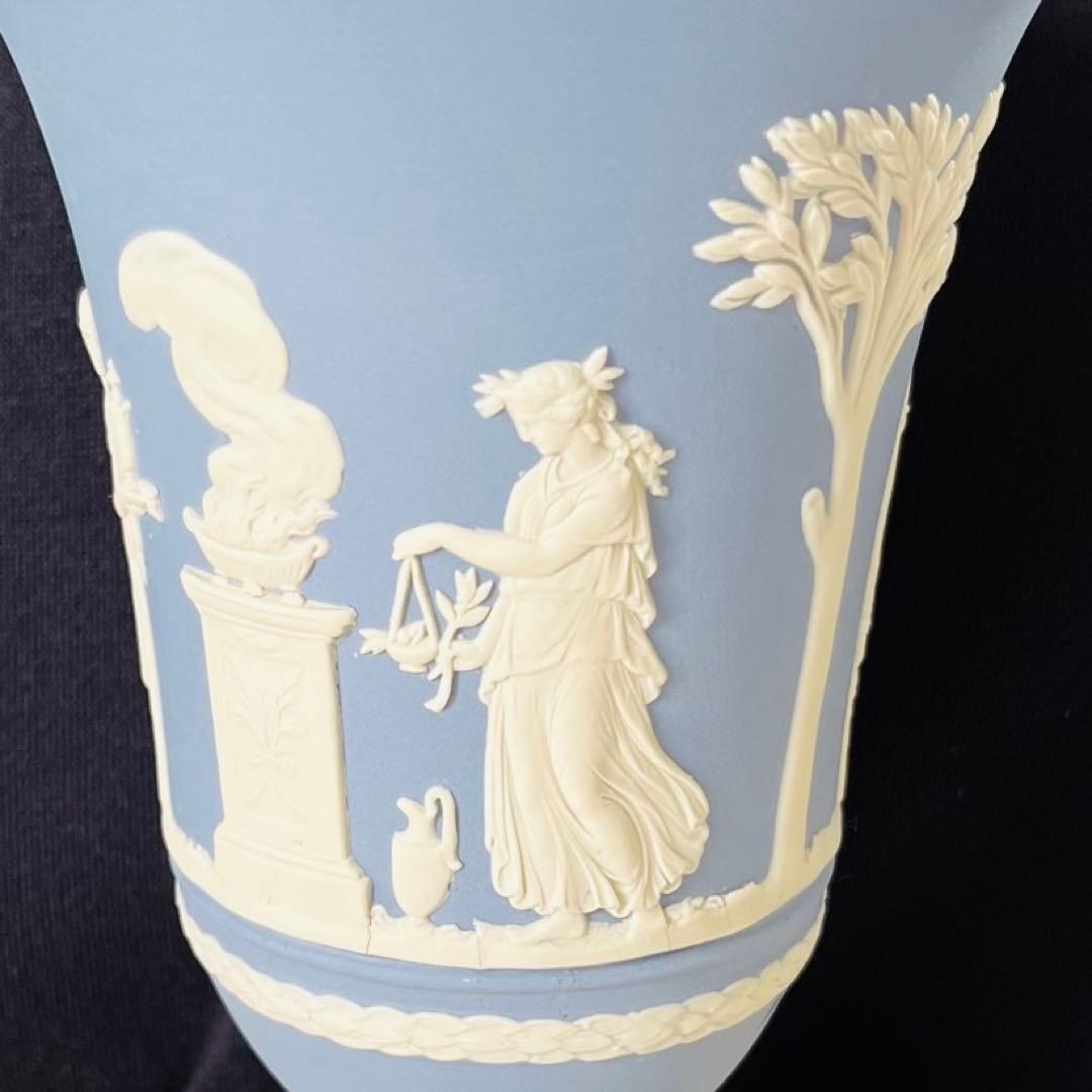 ウェッジウッド　ジャスパーウェア　花瓶　フラワーベース　ペールブルー
