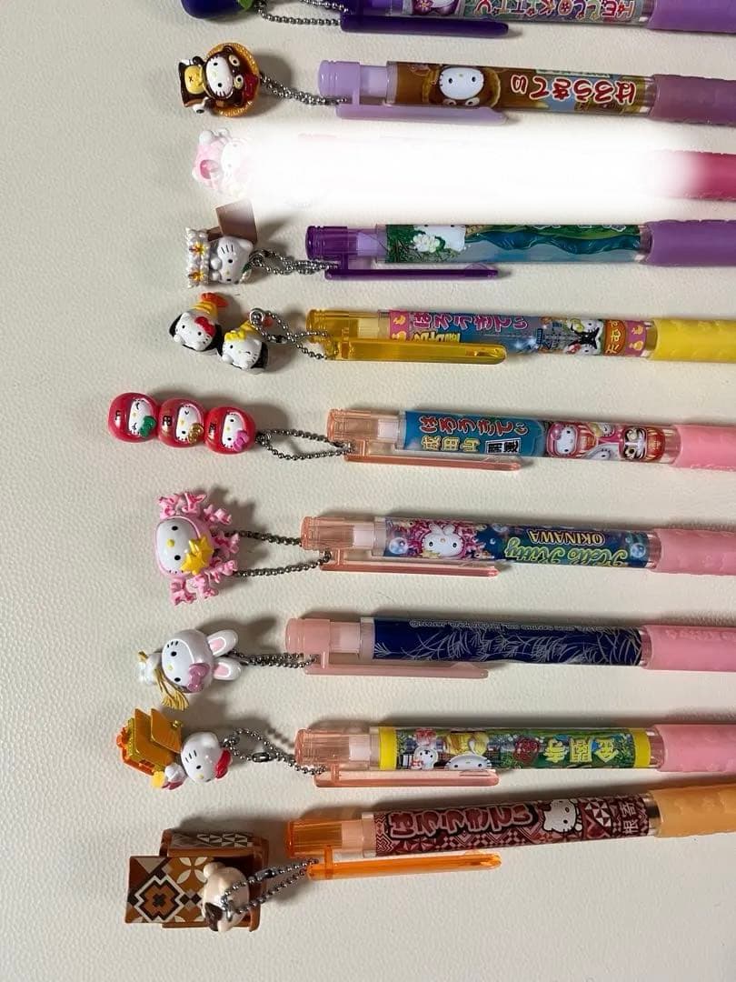 ハローキティ ご当地ボールペンセット　19本
