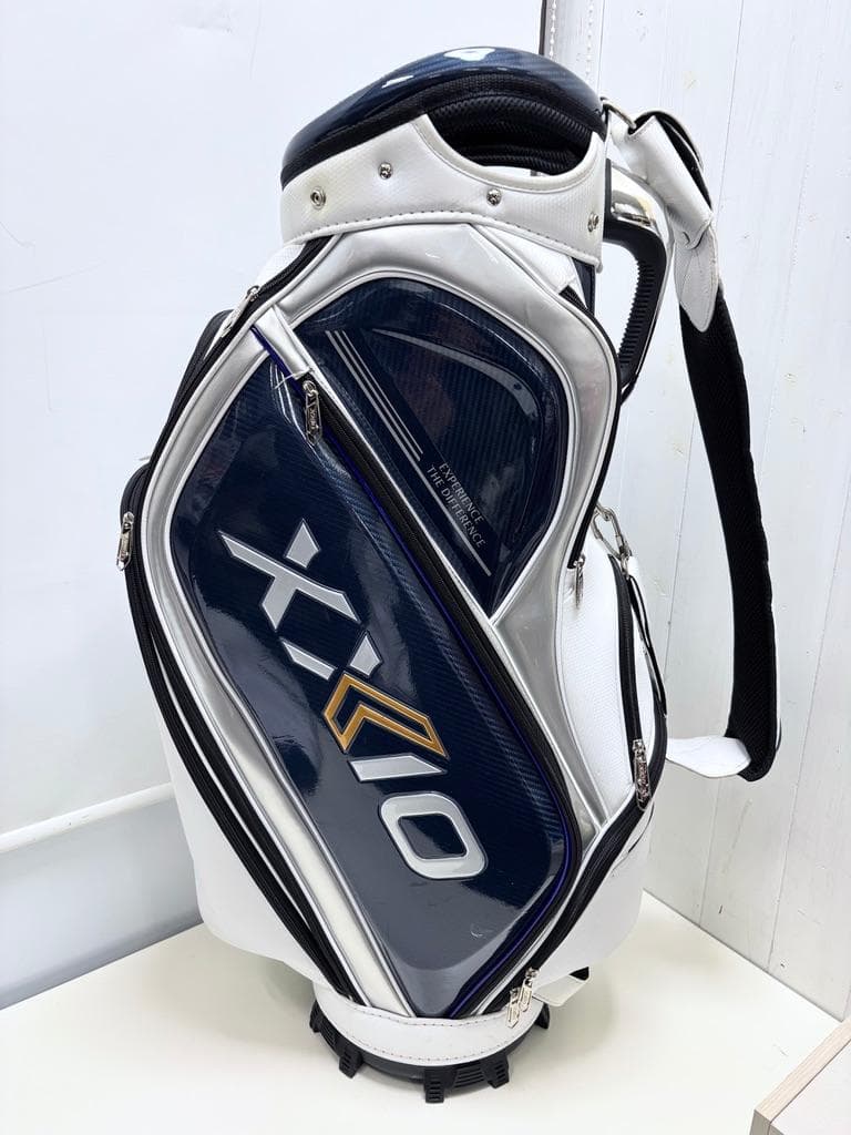 ゼクシオ　XXIO ゴルフバック　キャディバッグ　男性用　メンズ　USED品