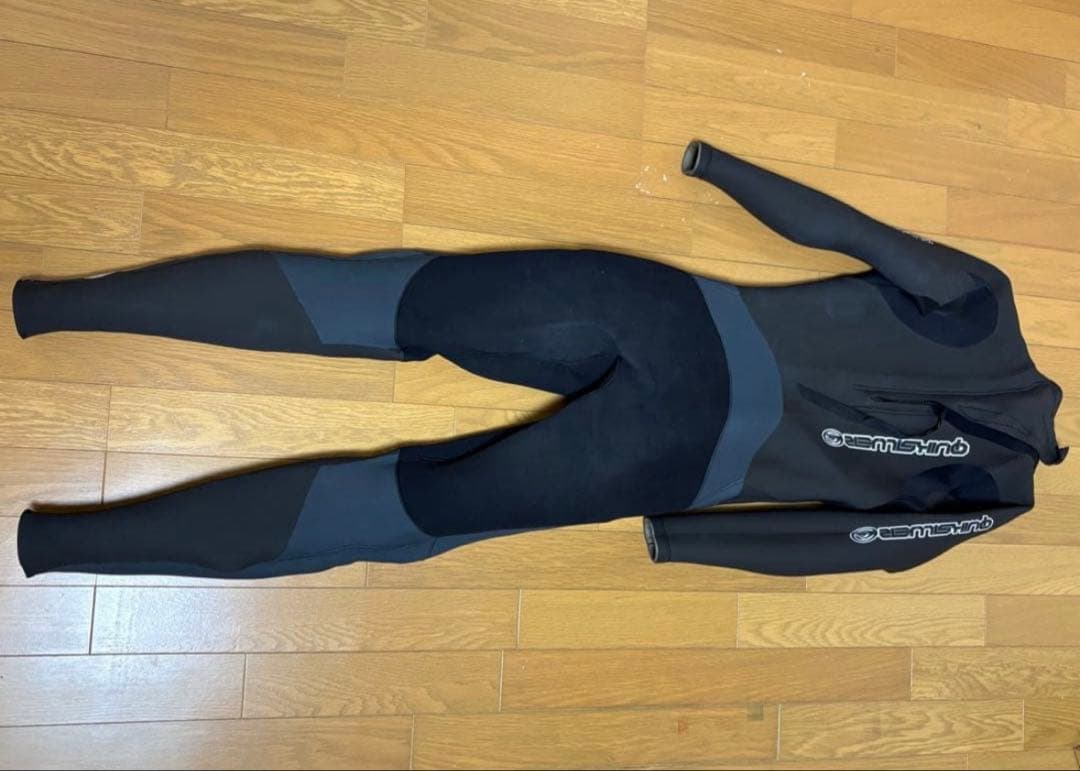 Quiksilver クイックシルバー　ウェットスーツ