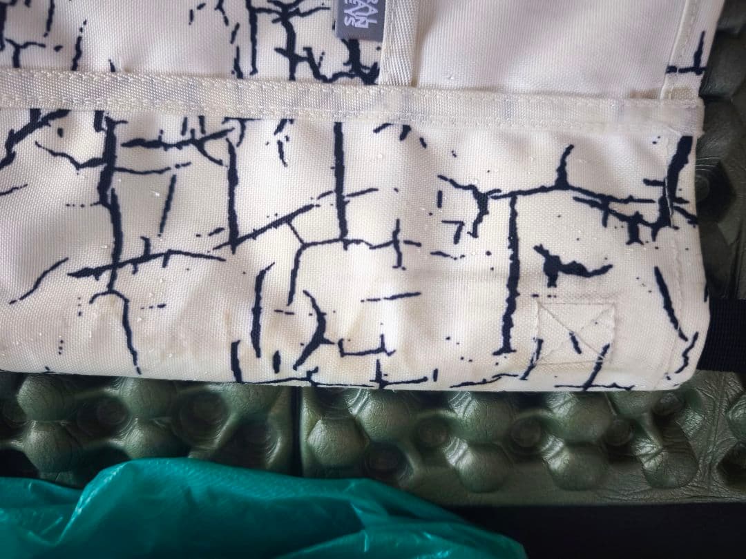 MEISTER SHEET　“CRACK” カーミットチェア用シートのみ