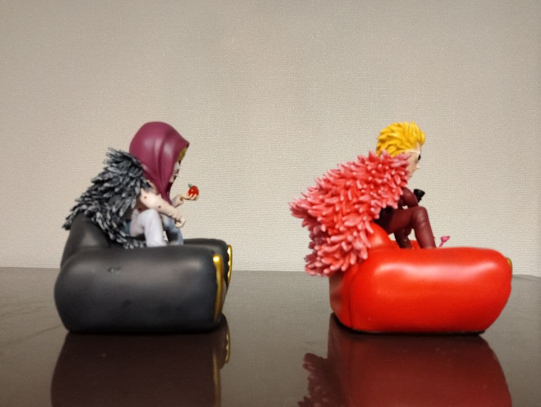 ワンピース　海外　フィギュア　ドンキホーテ海賊団　ドフラミンゴ　コラソン