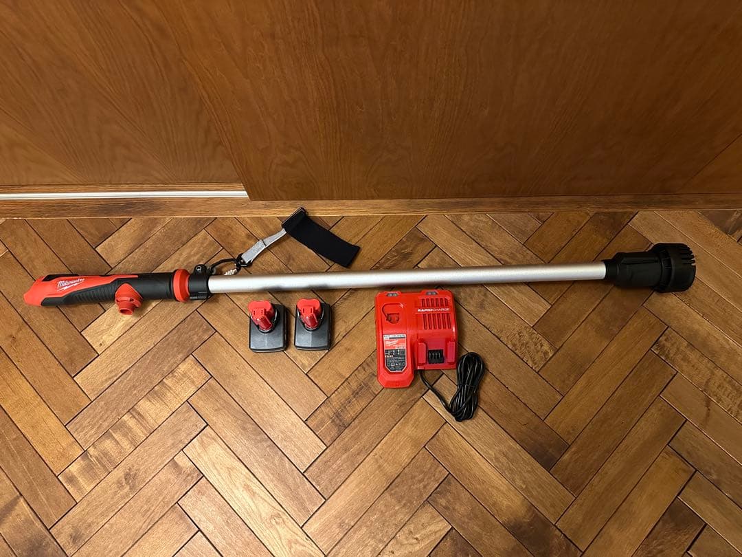 ミルウォーキー M12 排水ハンディポンプ M12&M18兼用充電器 バッテリー