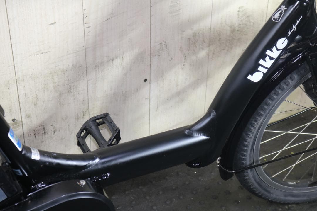 ブリヂストン bikke POLAR e BRCC49 20型 8.7AH 黒