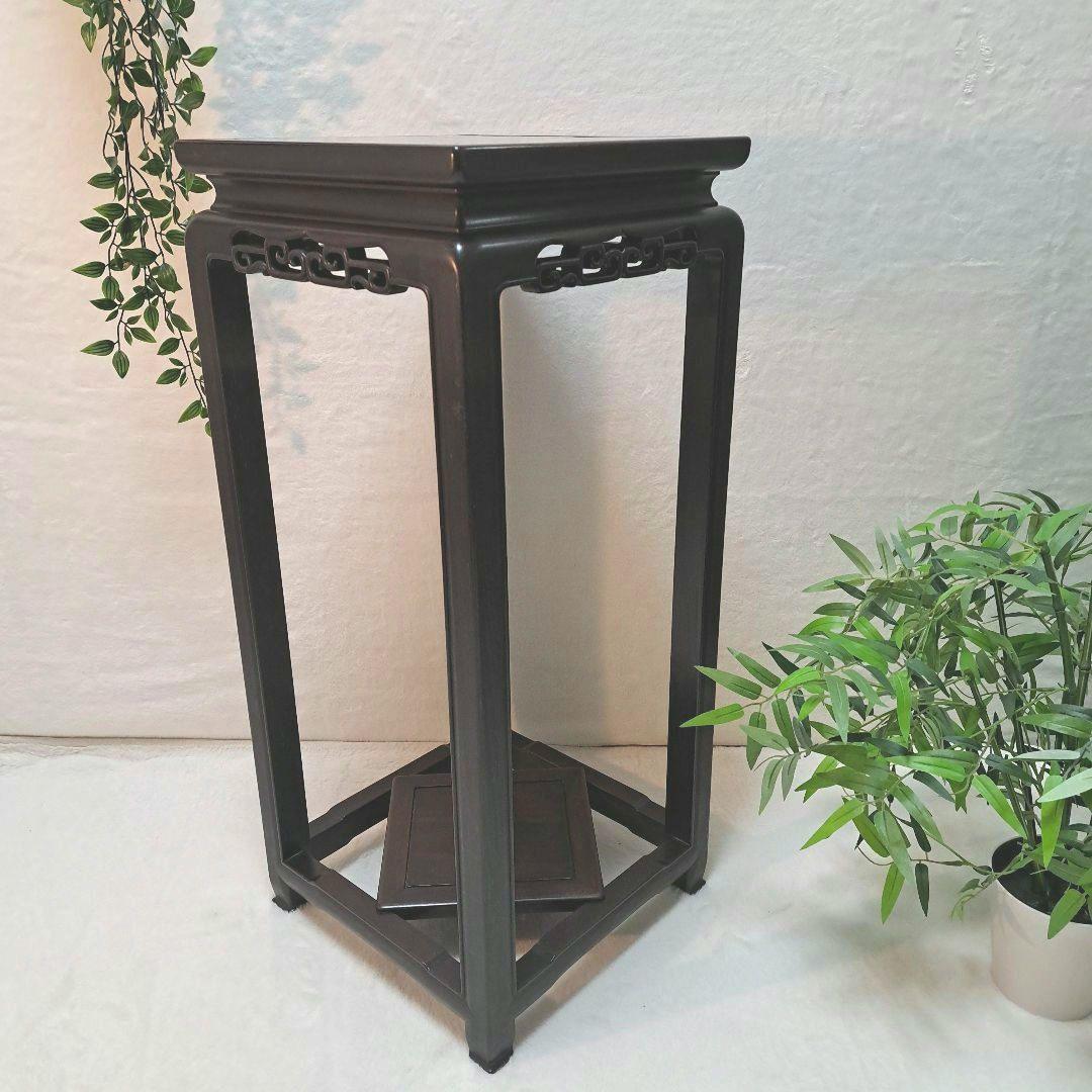 唐木花台　唐木家具　高卓　香炉台　飾り台　透かし彫り　鉄刀木　中国美術