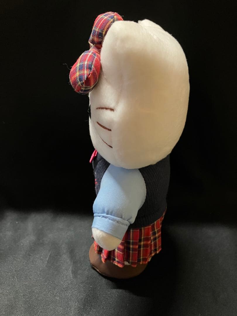 レア　ハローキティ　制服　ぬいぐるみ　B2244