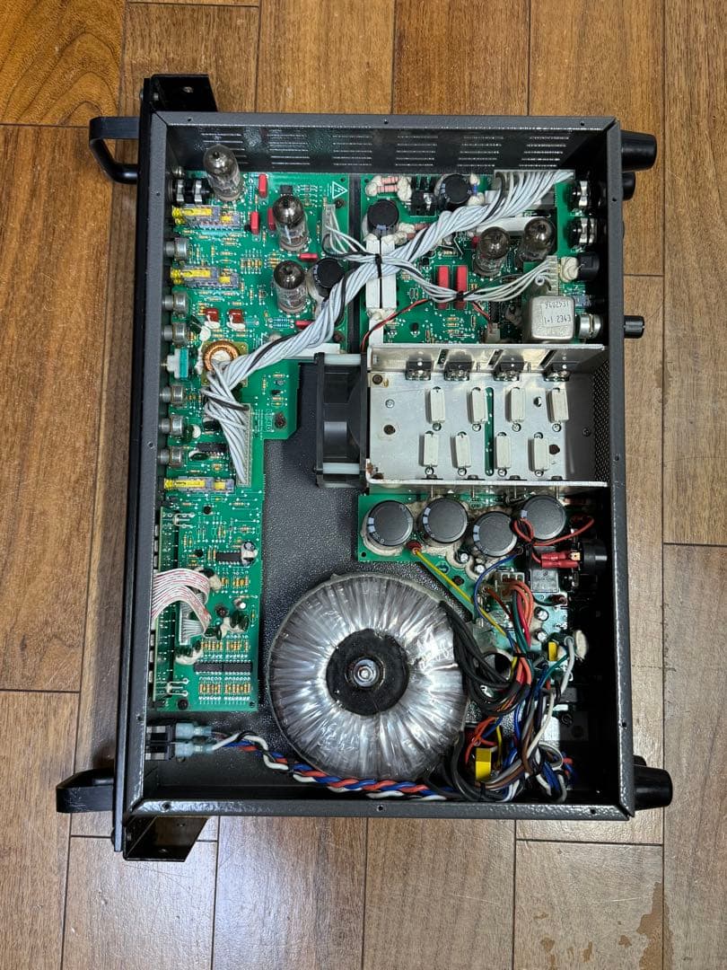 AMPEG SVT-3 PRO ベース用ヘッドアンプ