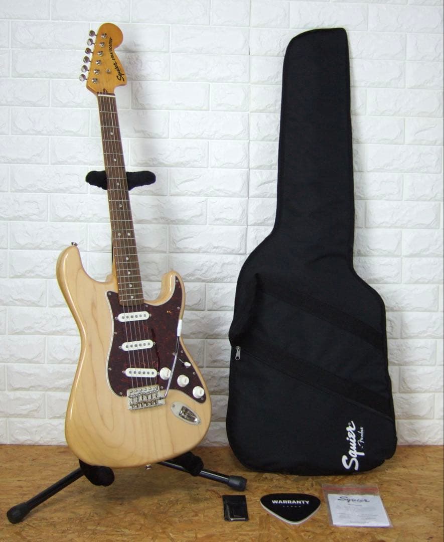 ギター Squier by Fender CV 70s Stratocaster