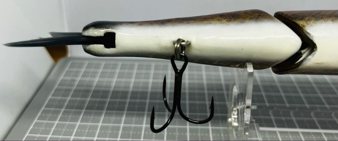 フレッシュベイトルアーズ　ジョインテッドクロー178 魚皮カスタム