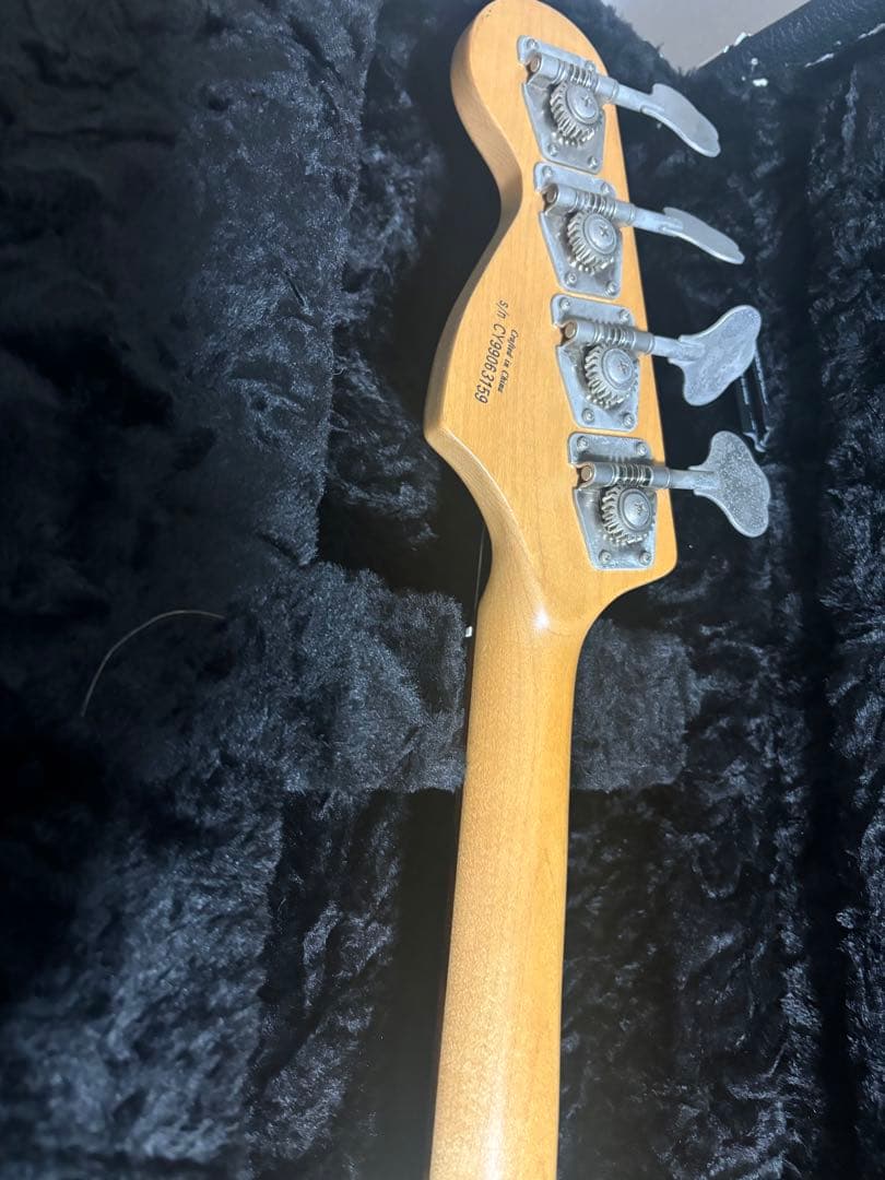 squier ジャズベース