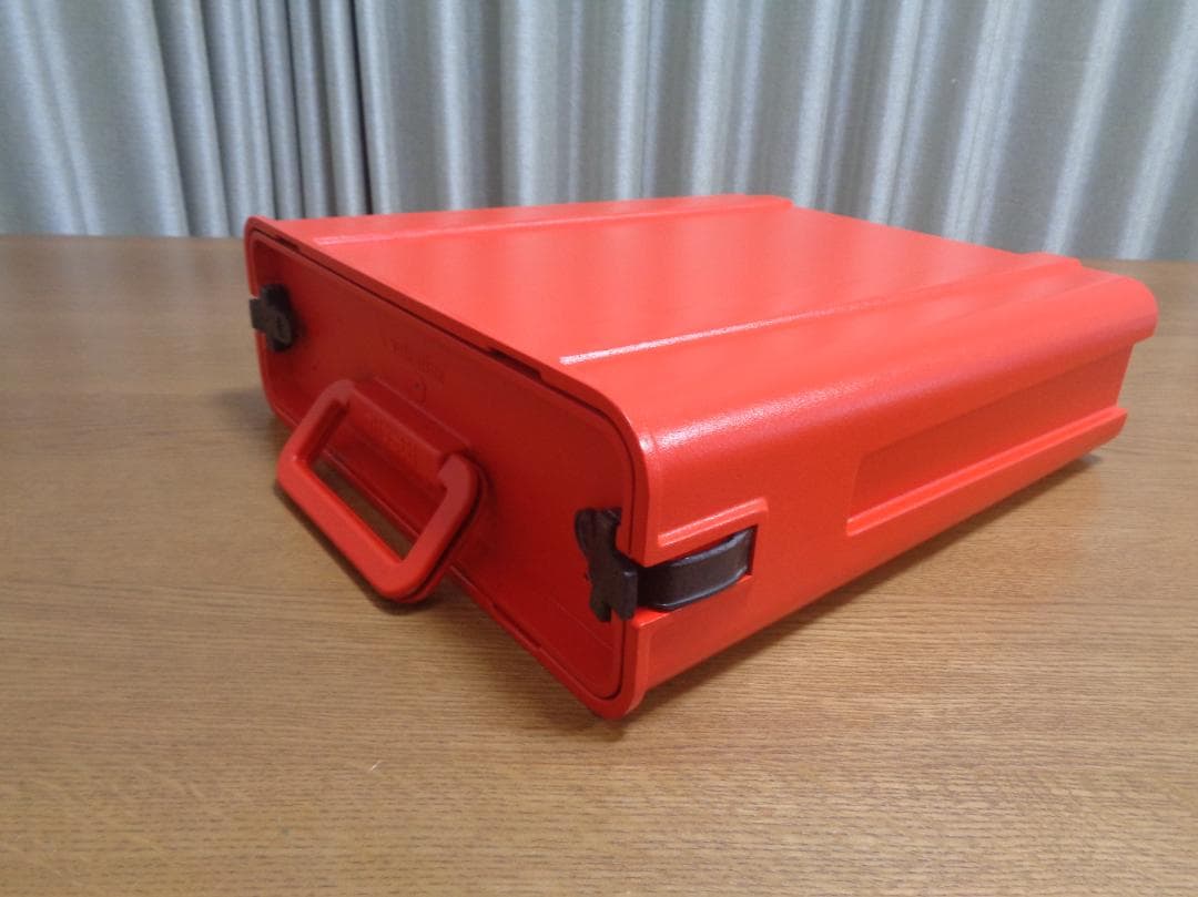 完動品　olivetti valentineタイプライター　時計じかけのオレンジ
