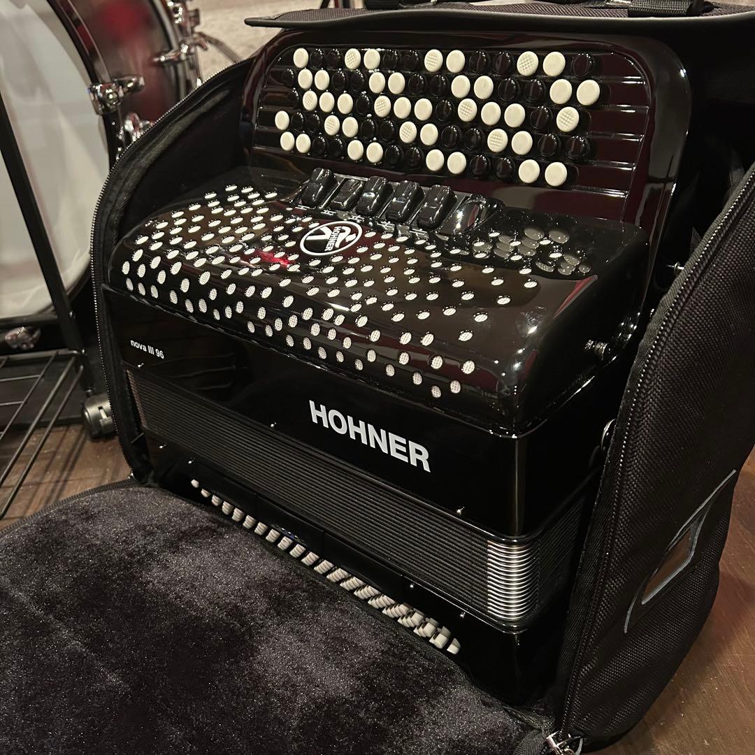【超メルカリ市特価】Hohner nova III 96 ボタン アコーディオン