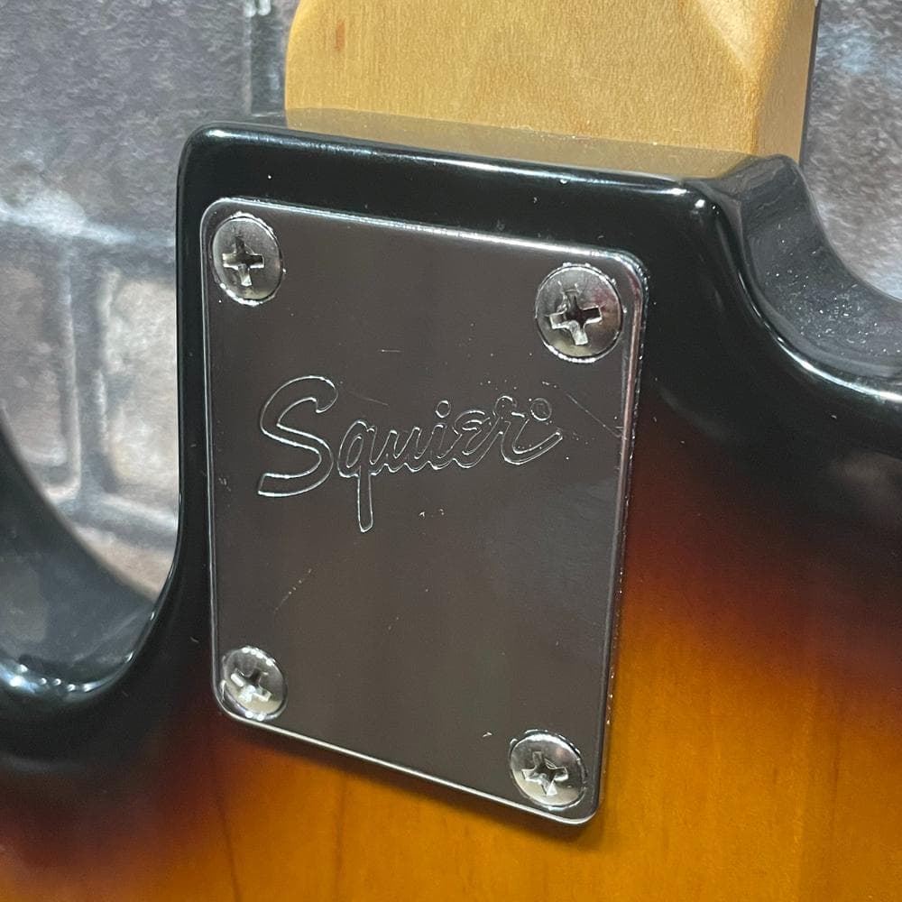 Fender/Squier ジャズベース サンバースト 純正ケース付