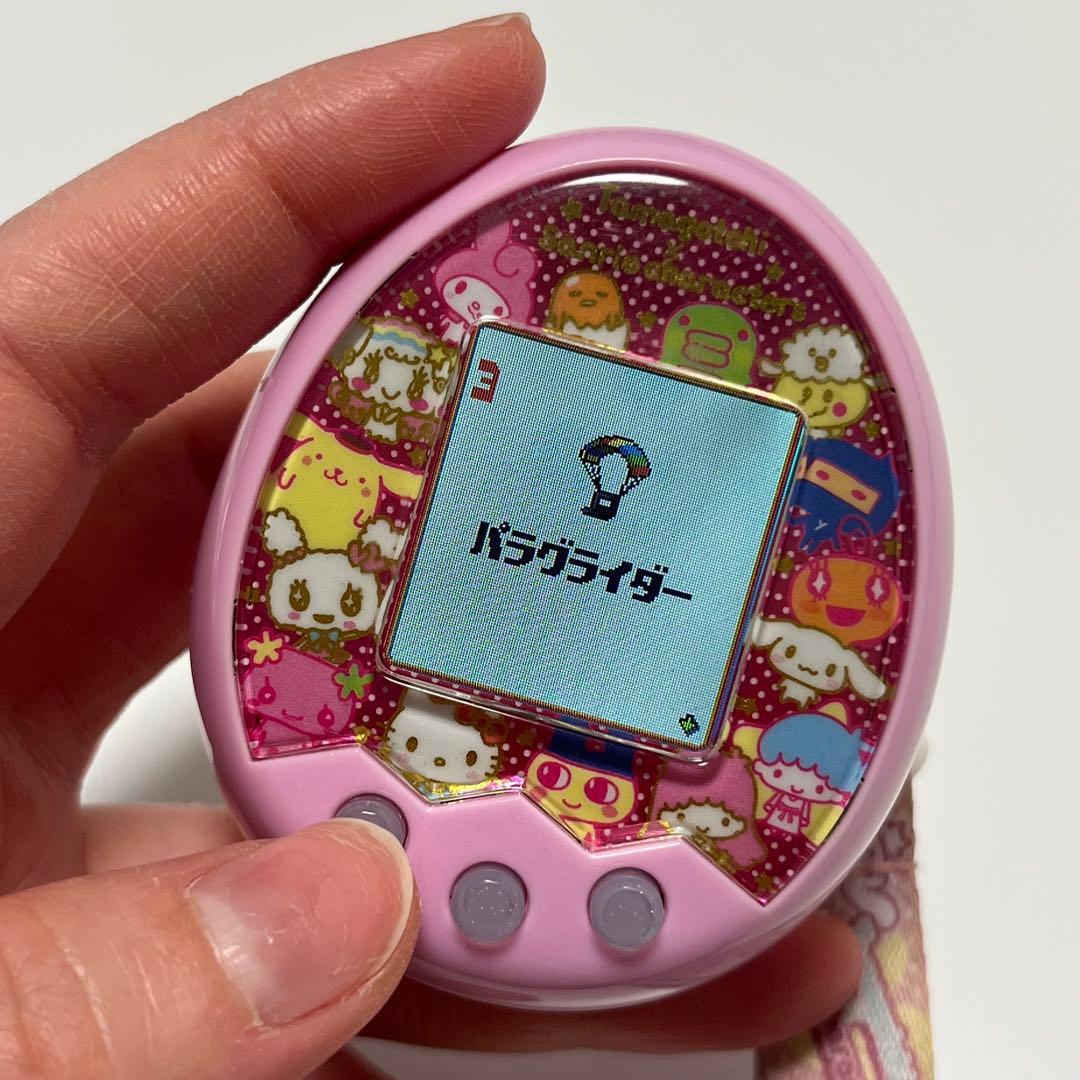 Tamagotchi m!x サンリオキャラクターズ　たまごっちみくす