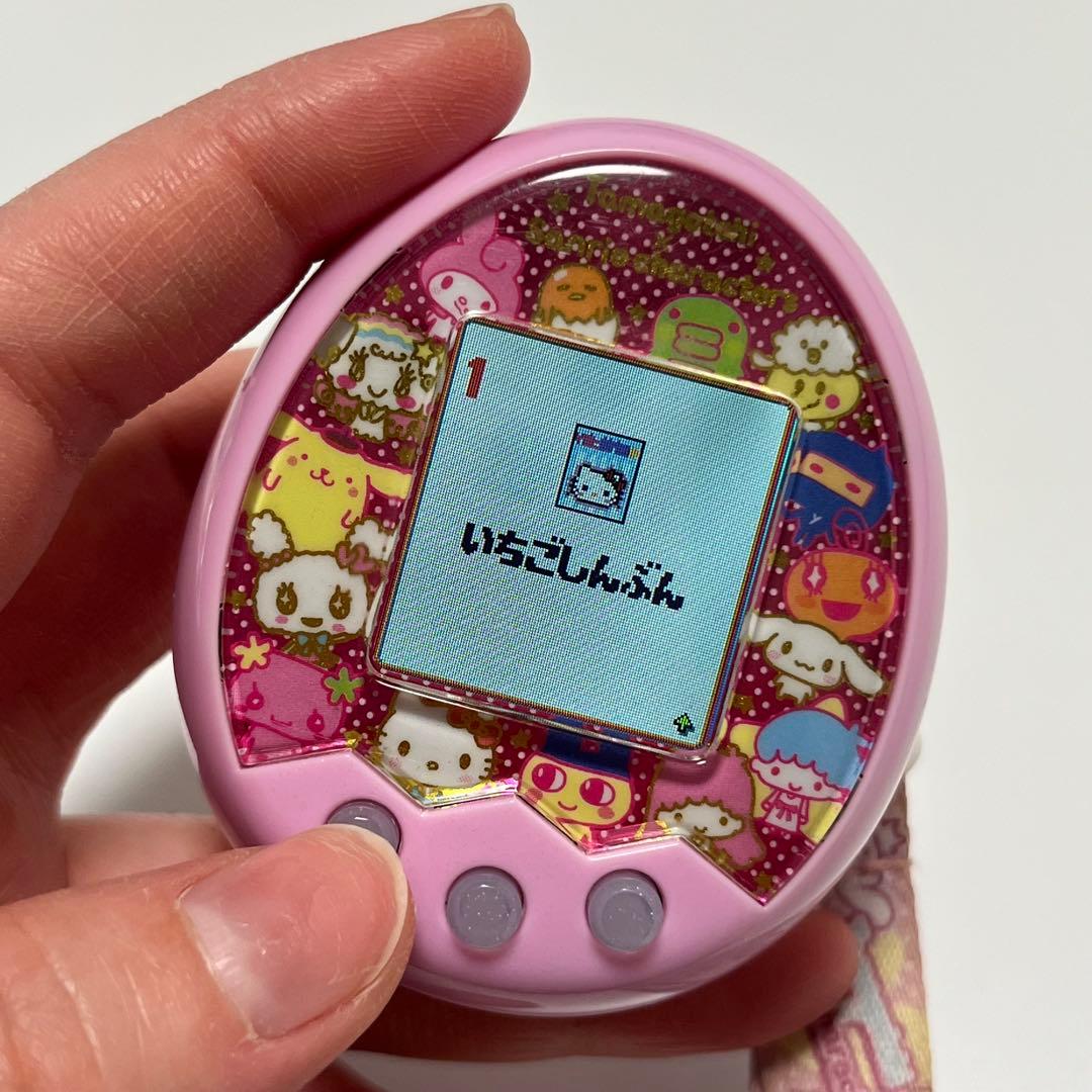 Tamagotchi m!x サンリオキャラクターズ　たまごっちみくす