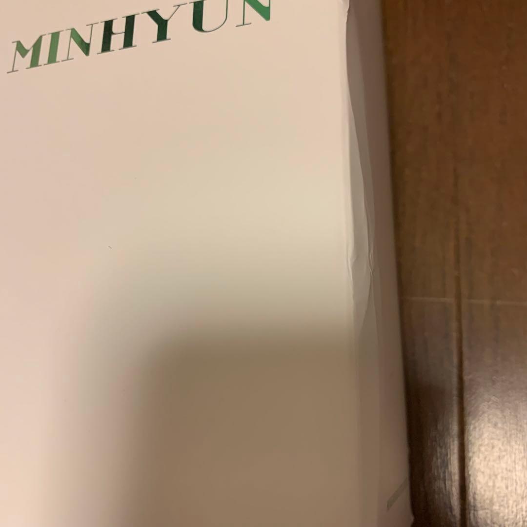 ファンミニョン.公式ペンライト.ミニョン.ペンラ.グッズ.nuest.