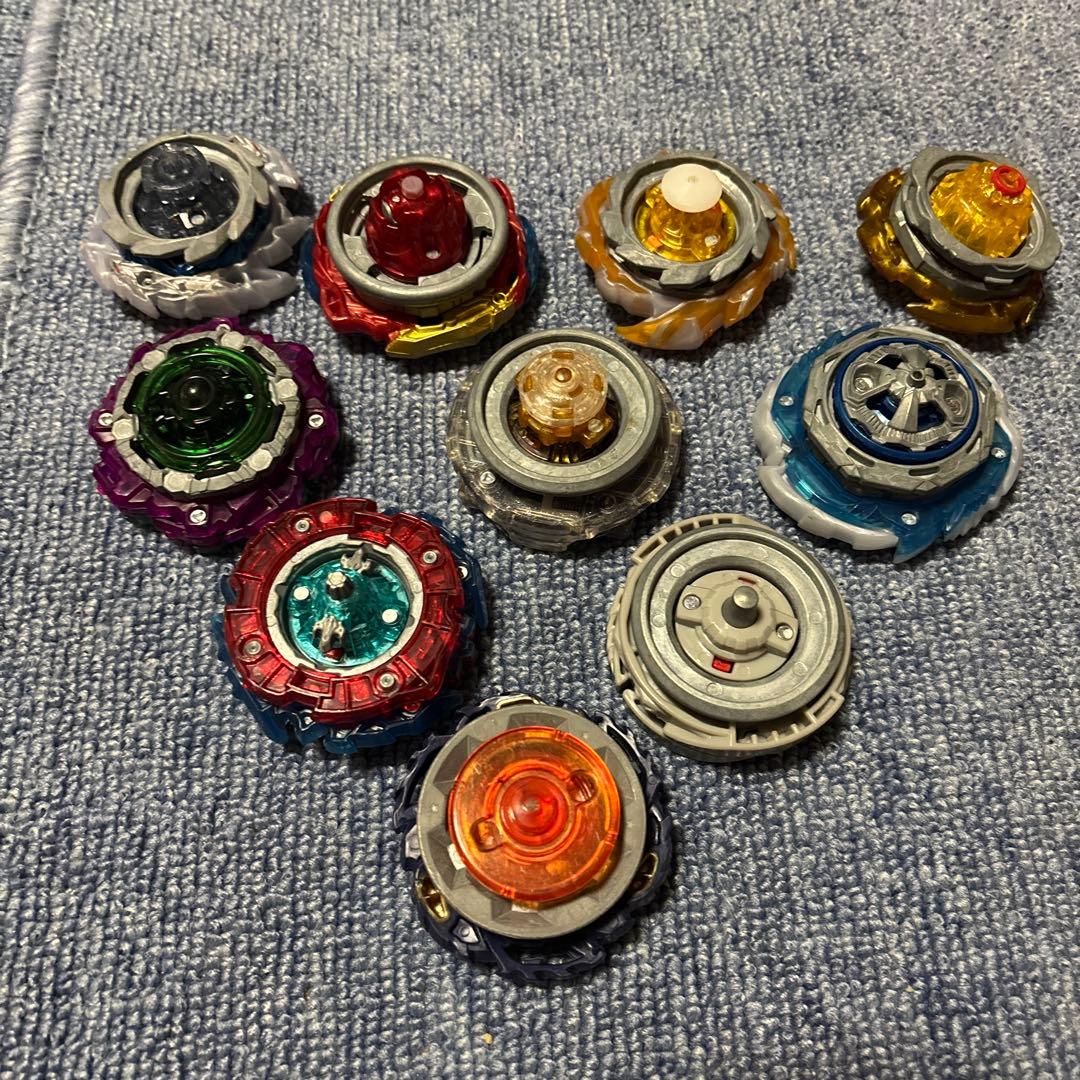 ベイブレード 10個とランチャー3個セット