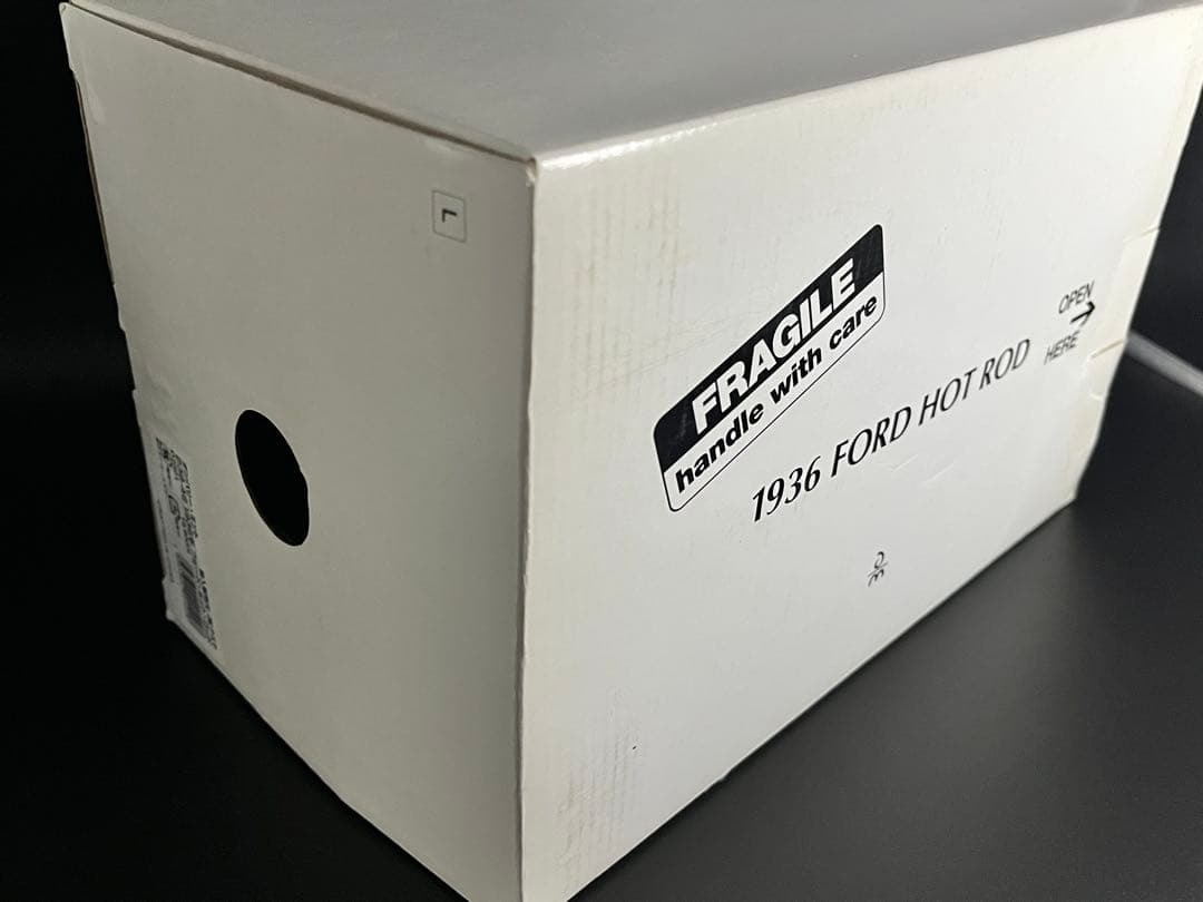 ダンバリーミント 1936 FORD HOT ROD 1/24