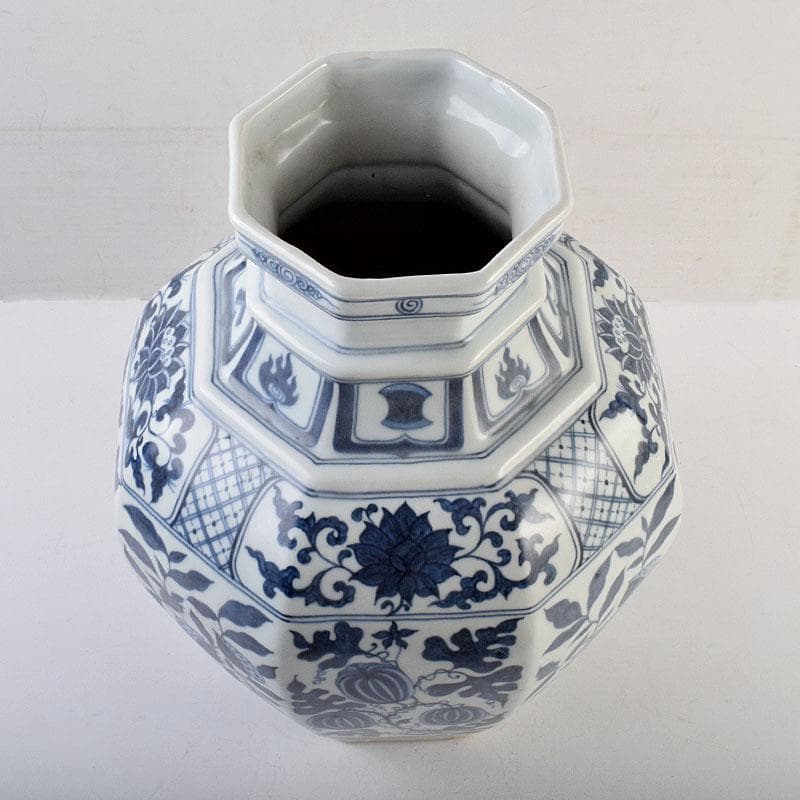 中国　青花　花弁文　八角面取瓶　壺　C　8945A