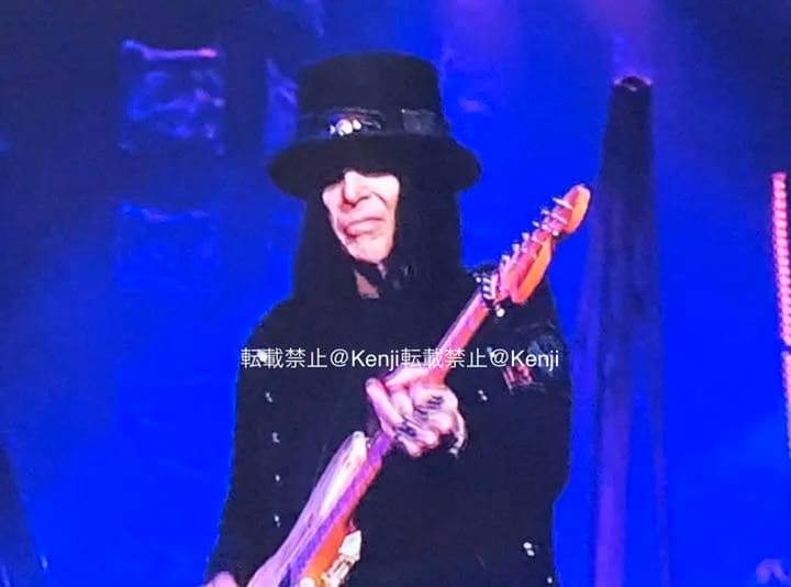 【送料込み】MOTLEY CRUE モトリークルー DVD CD Tシャツ付 L