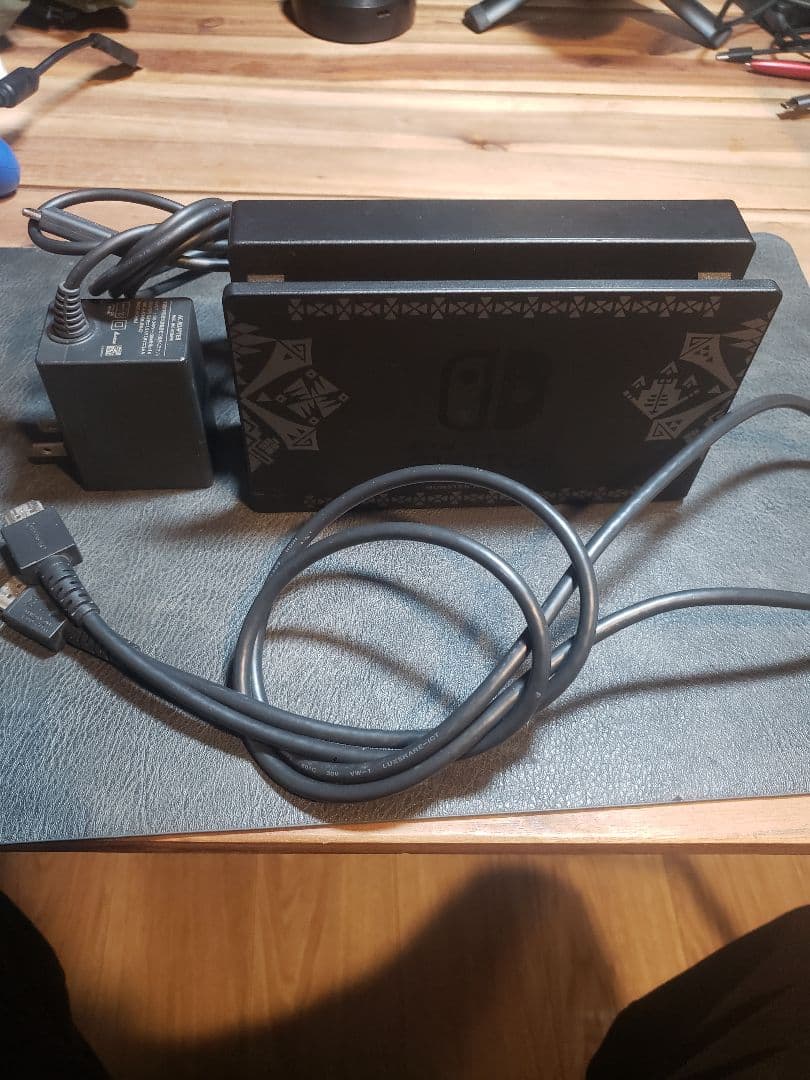 Nintendo Switch 本体　ホリコン付き