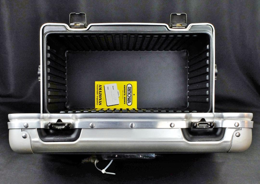 リモワ『AMAZONAS』Nr.269 コンパクトALUレポーターケース 鍵付