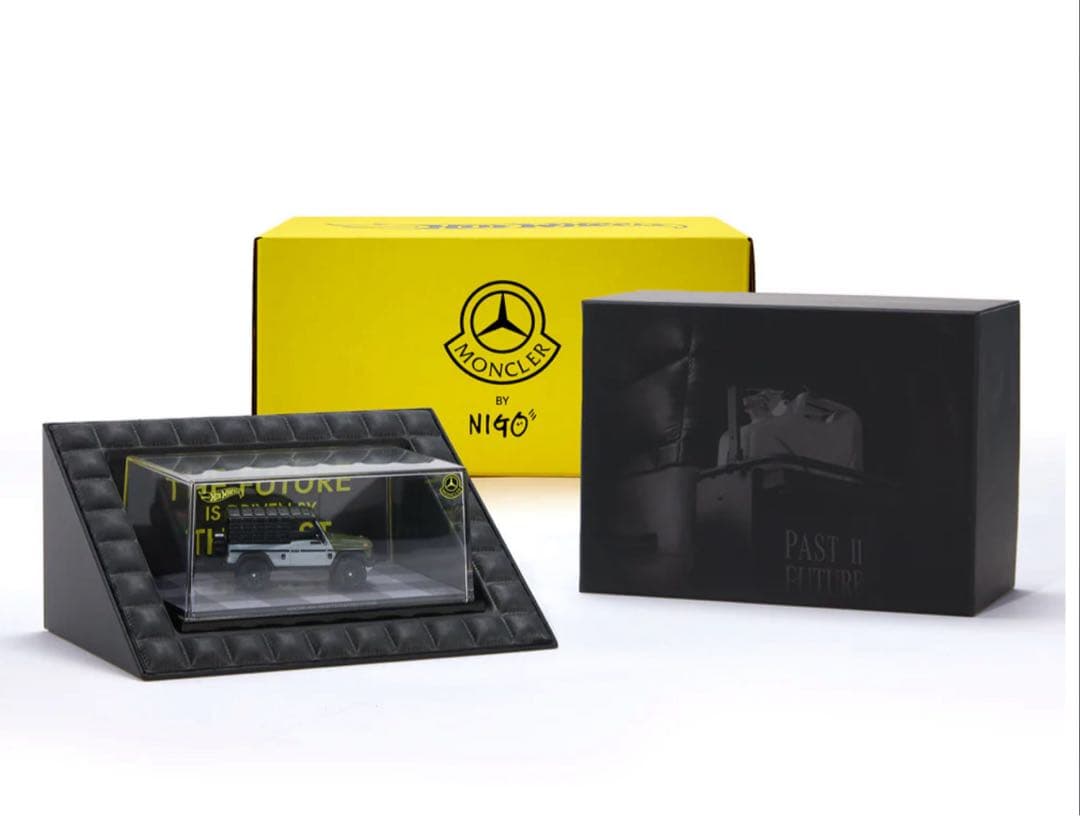 ホットウィール モンクレール ベンツ Gクラス MONCLER RLC
