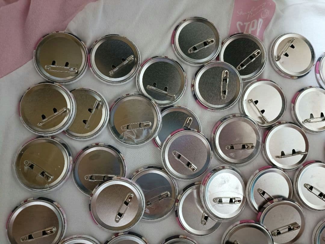 すとぷり　さとみ　缶バッチ　アリツア　等身