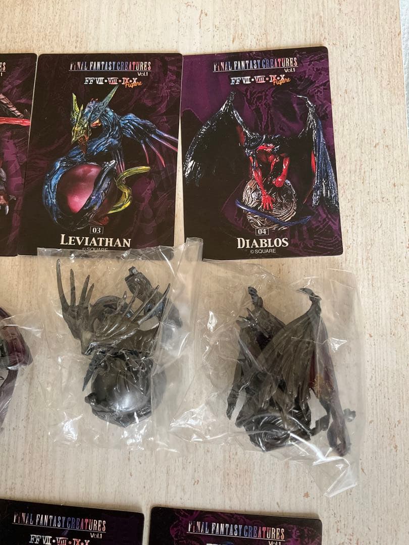 FF クリーチャーズ　フィギュア　メタリックバージョン9個セット