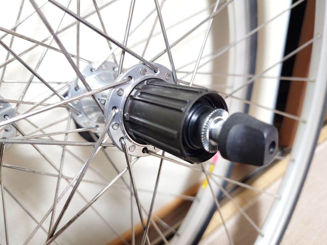 アラヤAR-713シマノ105(HB-5800)パナレーサー700×25c