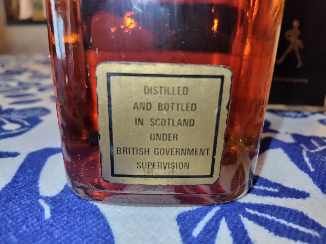 ジョニーウォーカー ブラックラベル １Ｌボトル