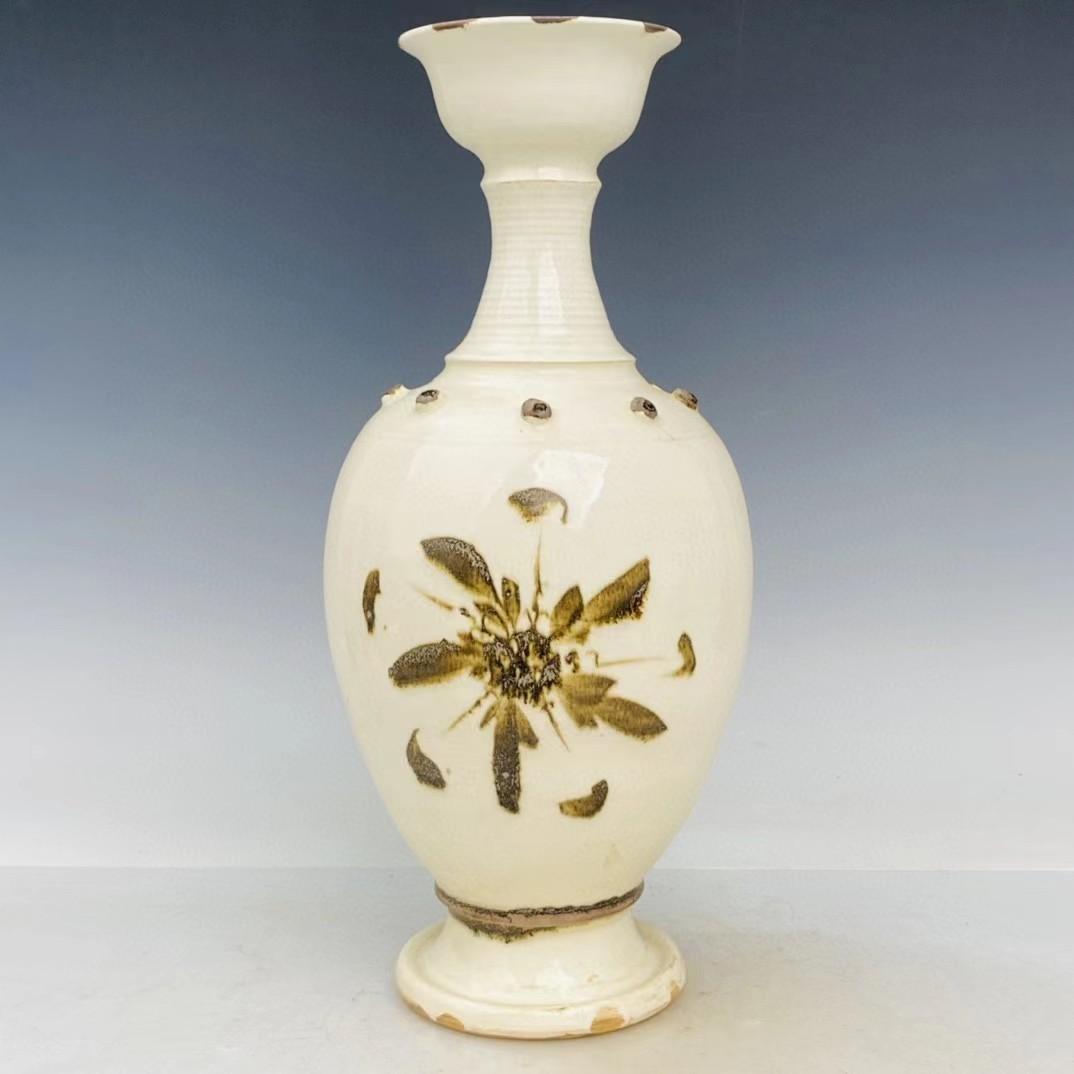 中国古美術・旧蔵の磁器・唐青化瓶・置物・書道・茶道具・文房具・賞物・陶芸