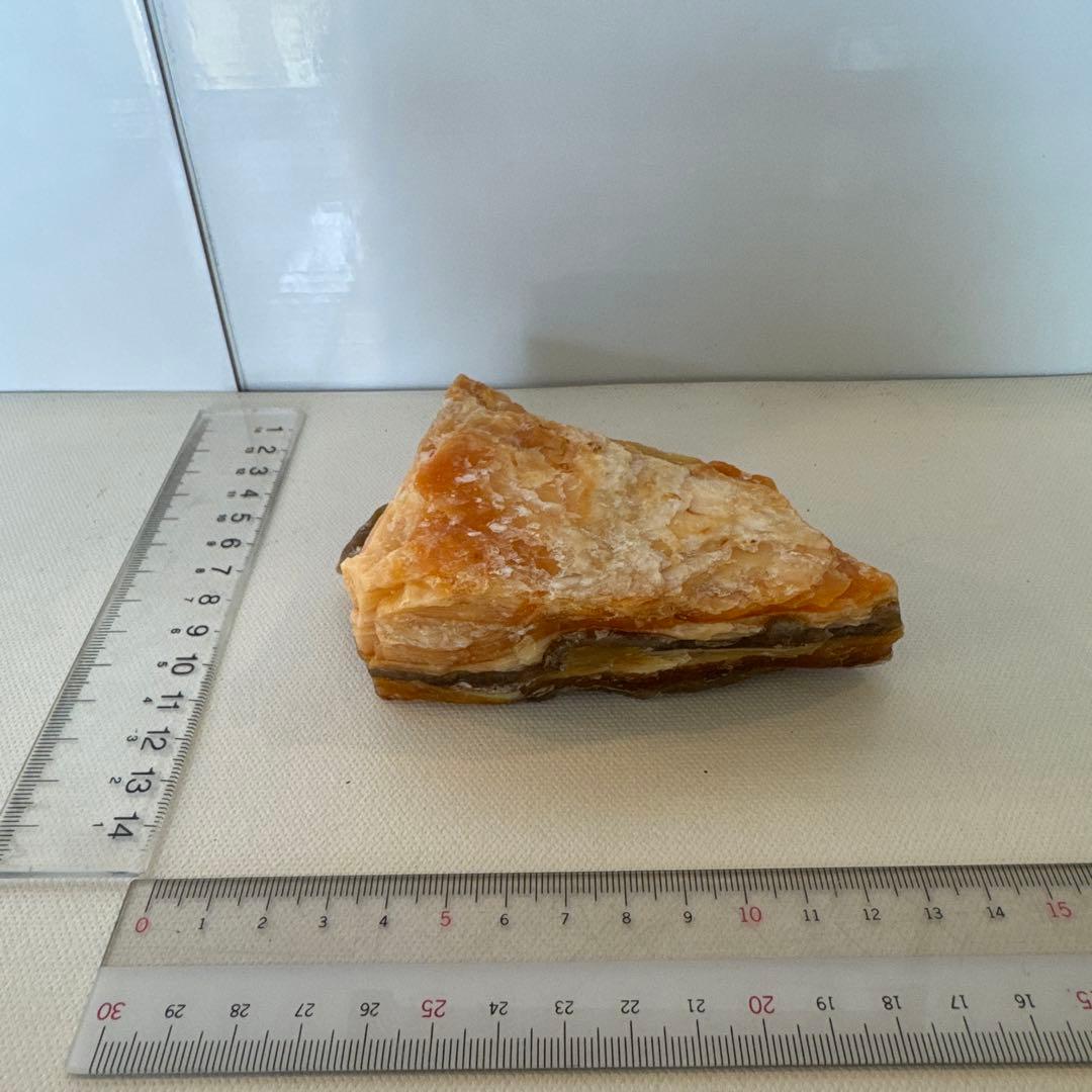 松田　2点　北海道石　然別オパール　蛍光オパール324g、84g