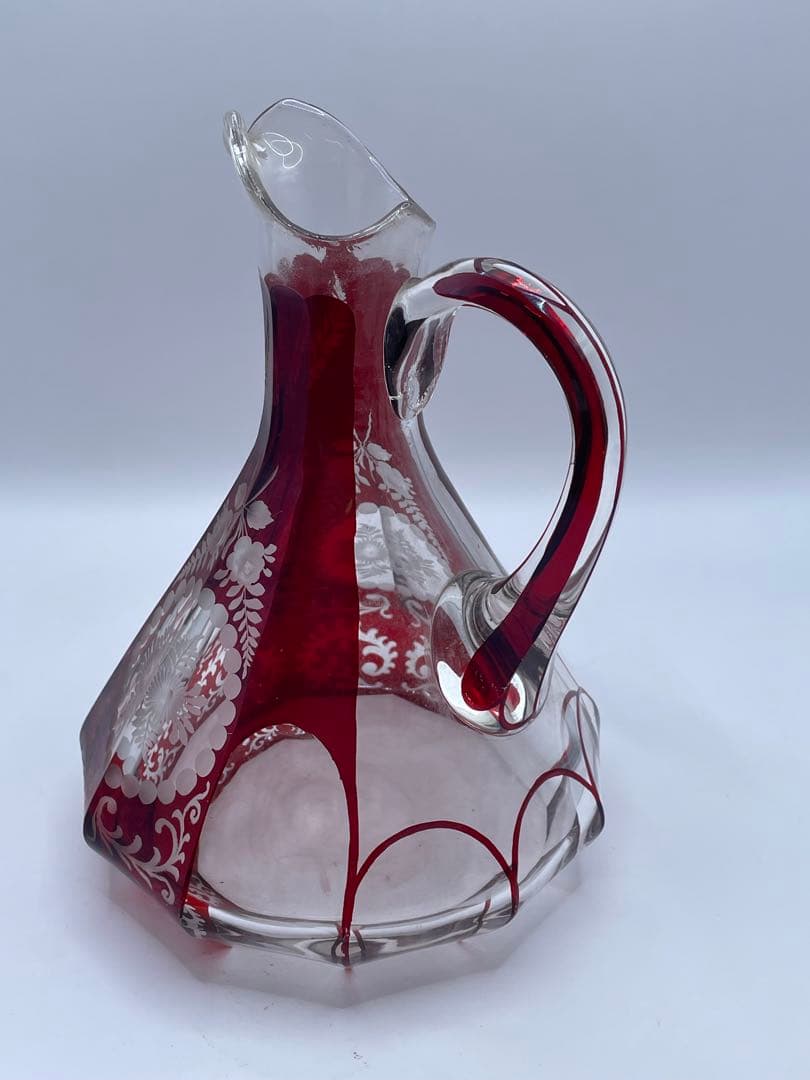 赤色エッチングデザインデカンタ