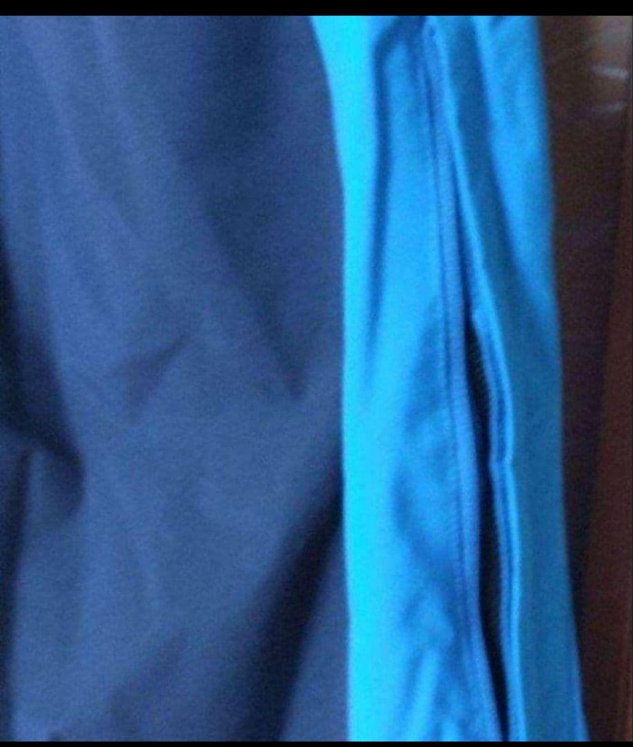 b 新品タグ付き Phenix フェニックス 上下組み合わせ。