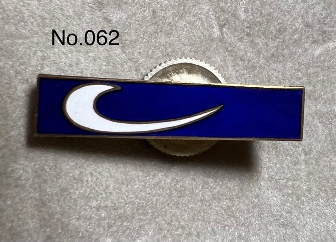 セミアンティークNo.062 ナイキ?の古い社章