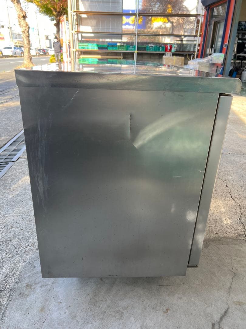 2017年Panasonicテーブル形冷蔵庫1800x600x800