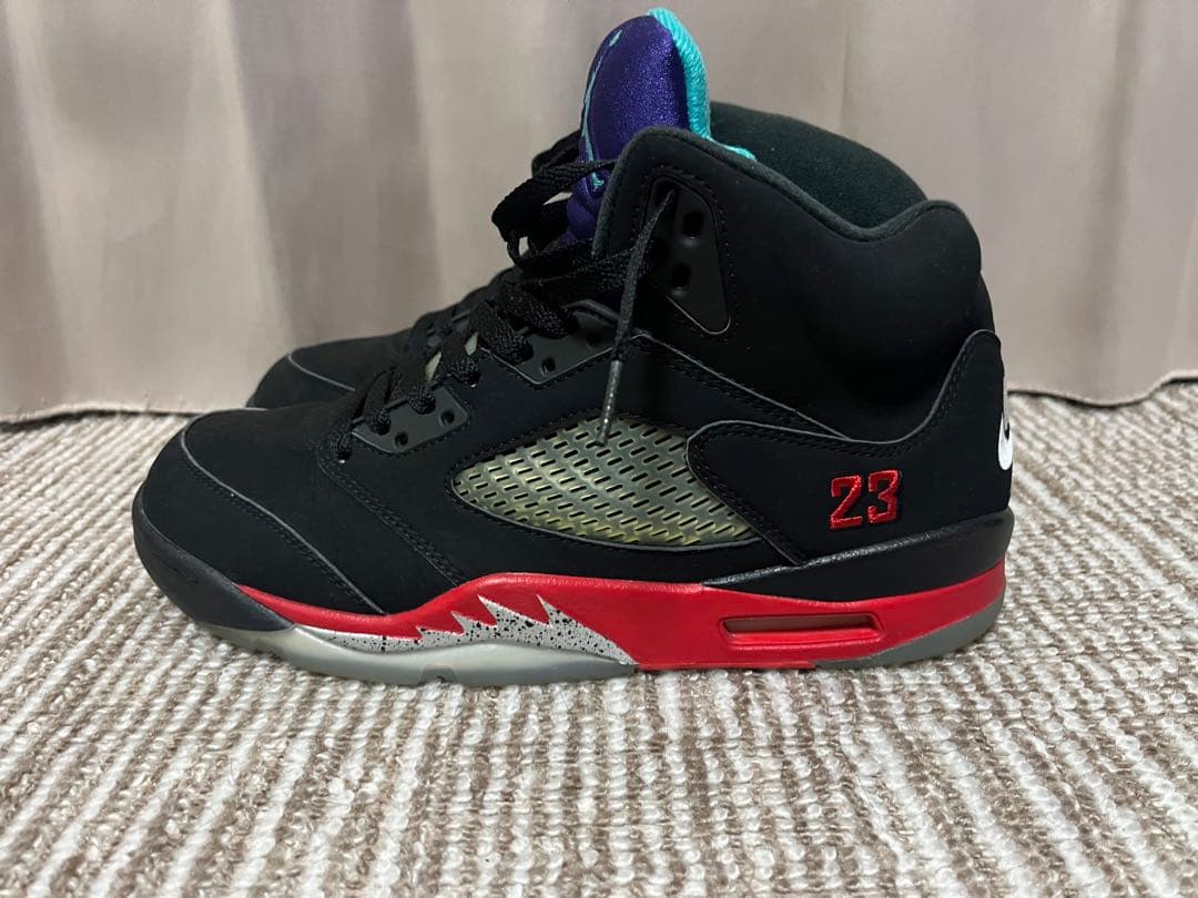 NIKE AIR JORDAN 5 RETRO エアジョーダン5 レトロ