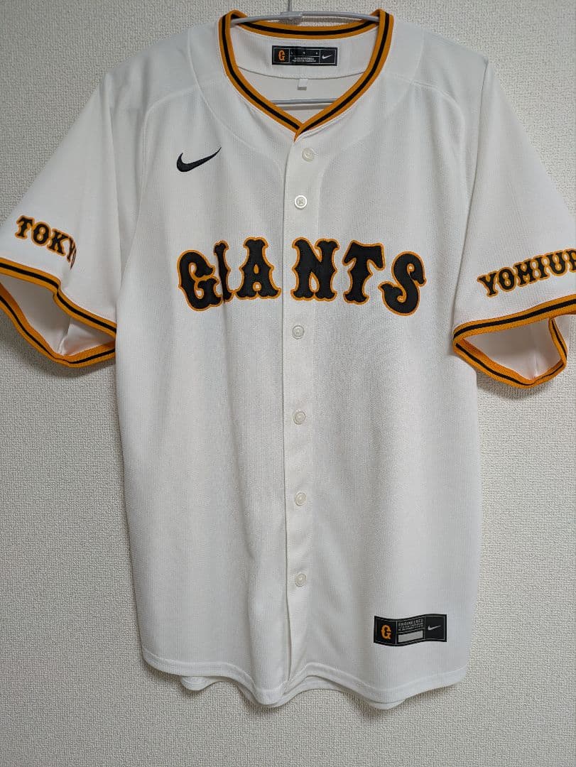 東京ジャイアンツ　岡本和真選手　NIKE正規品　レプリカユニフォーム Ｌサイズ