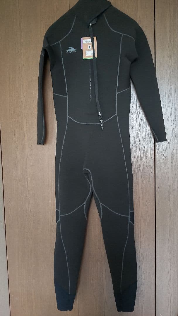 【新品未使用】パタゴニア　R2・ユーレックス・バックジップ・フルスーツ　紙タグ付