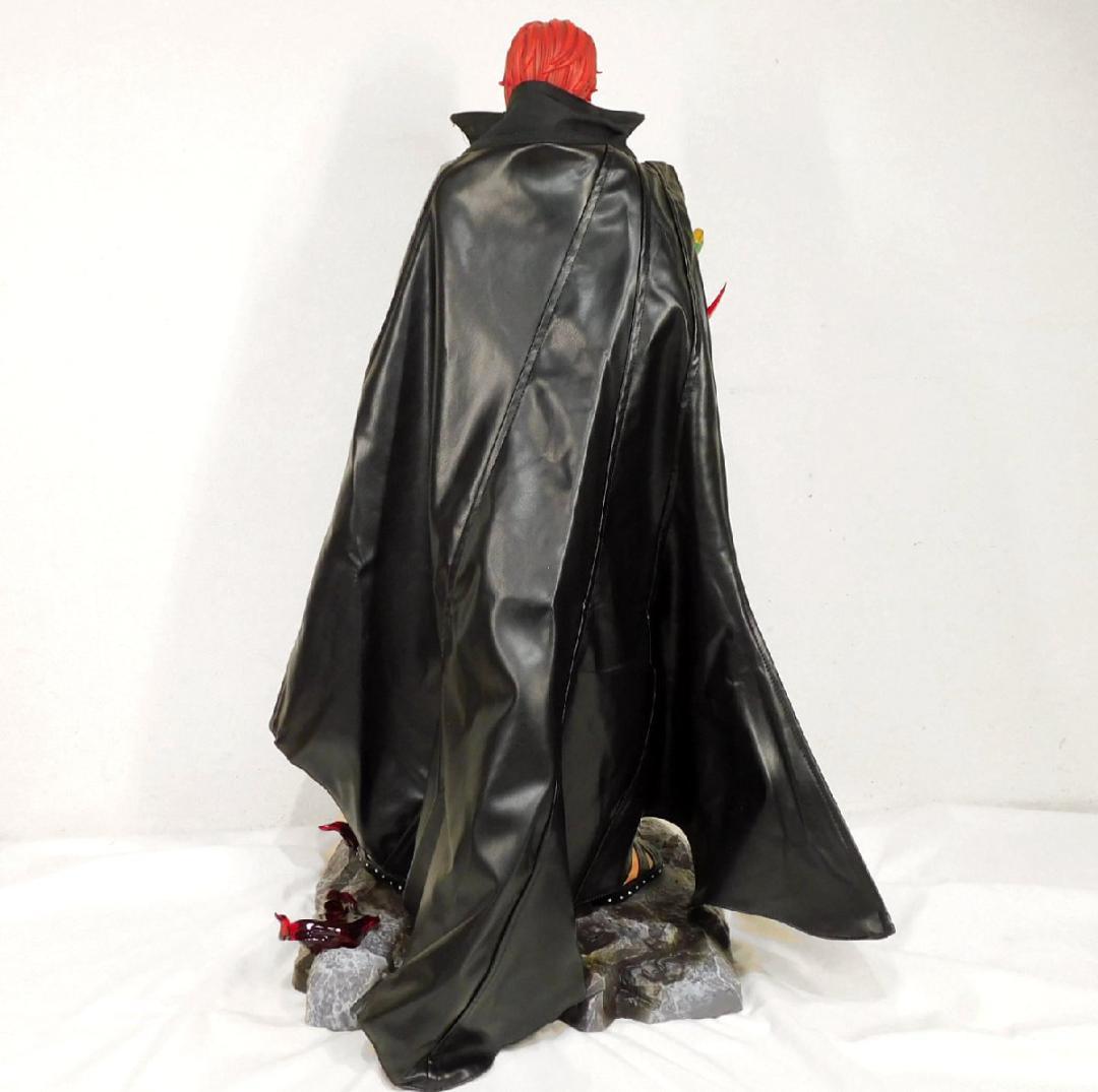 送料込み　四皇 赤髪のシャンクス　1/3、70cm　フィギュア　ワンピース