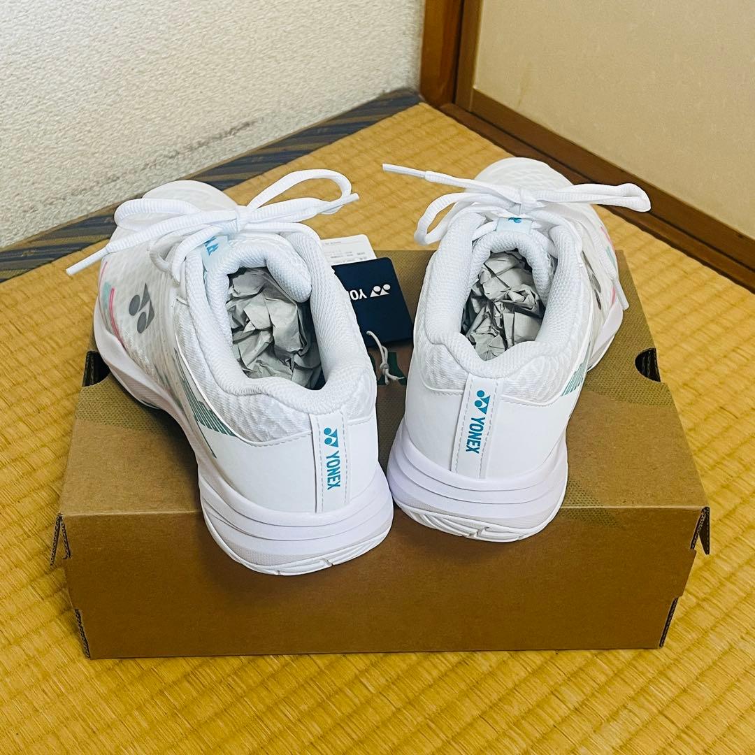YONEX ヨネックス バドミントン シューズ カスケードアクセルミッド24.5