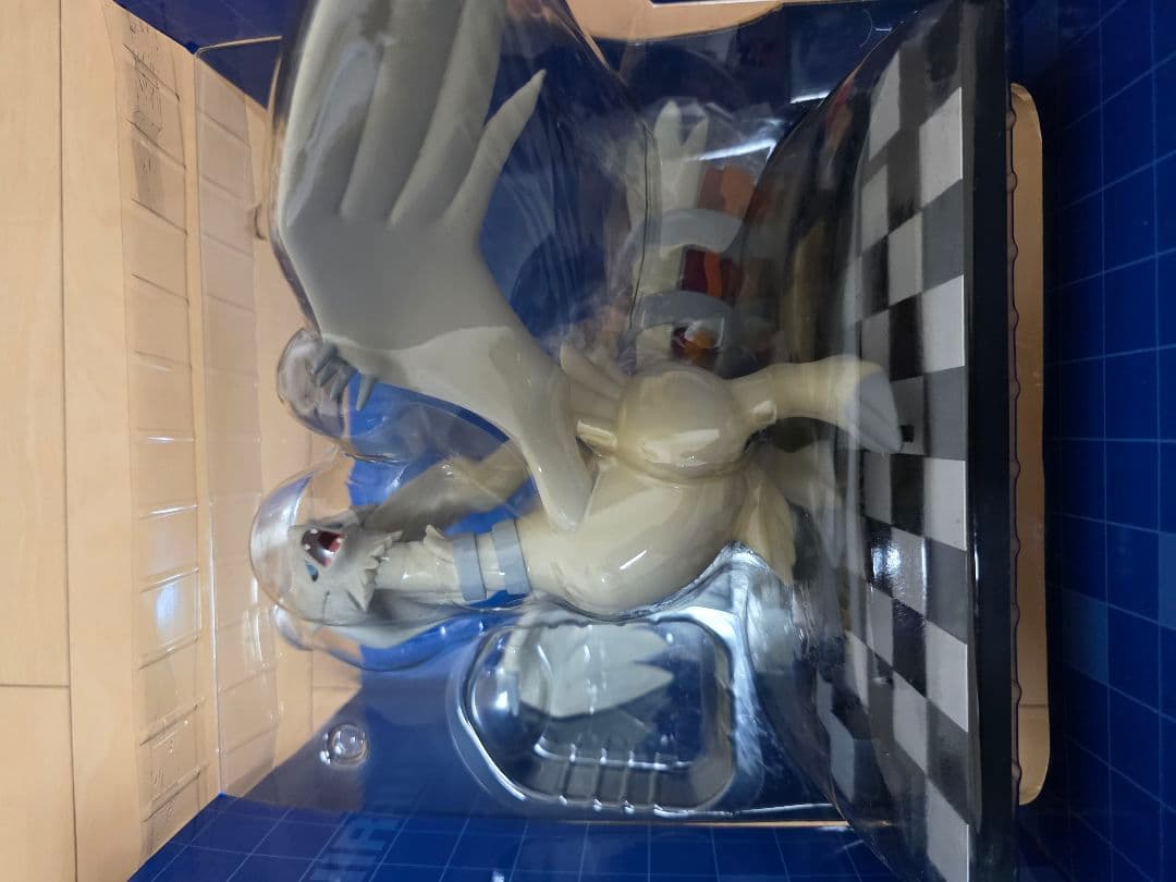 希少　ポケモンわくわくゲットくじ2011レシラムフィギュア賞(ホワイト)