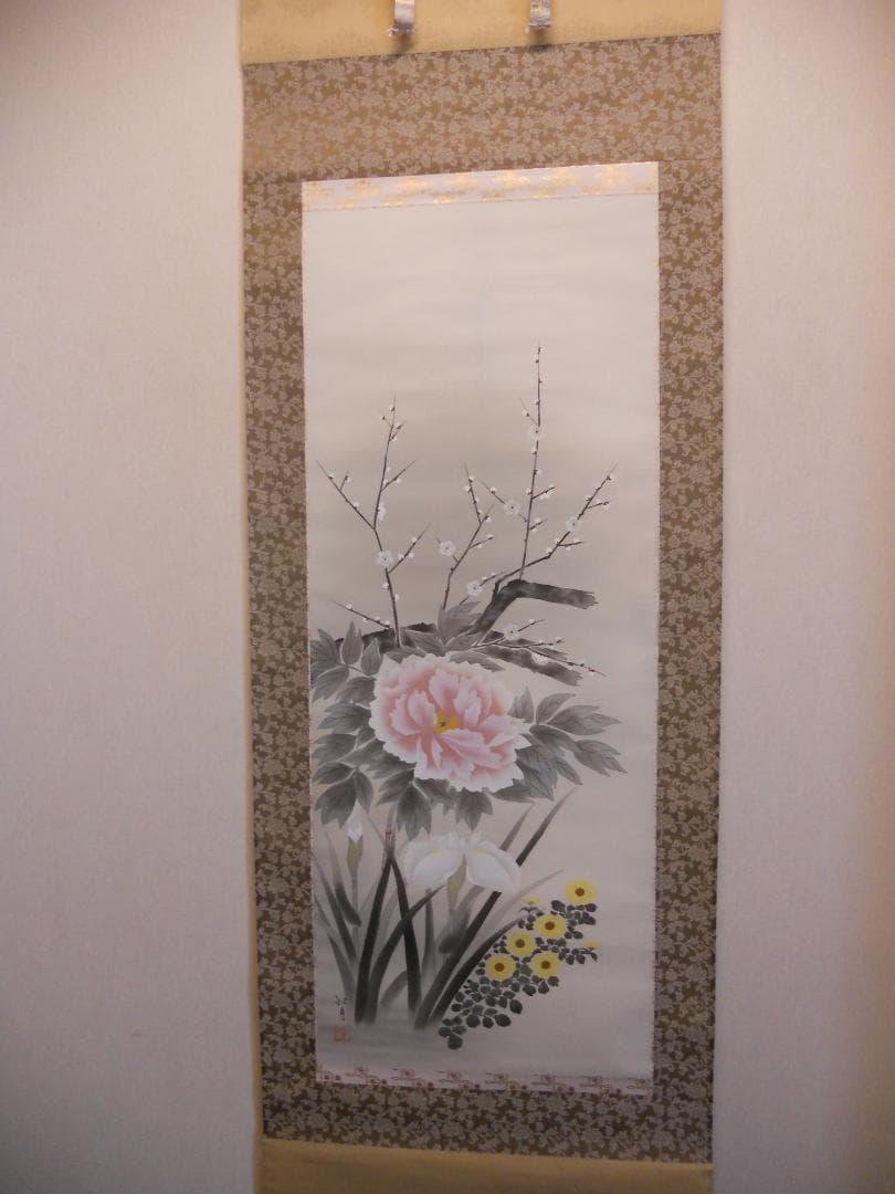 掛け軸 小泉紅月 四季草花 絹本 希少 軸装 茶道具 掛軸 美品 です。