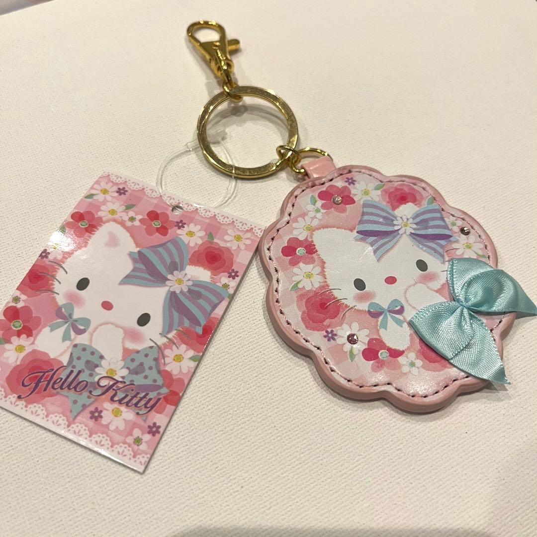 入手困難　2015 ハローキティ　キーホルダー