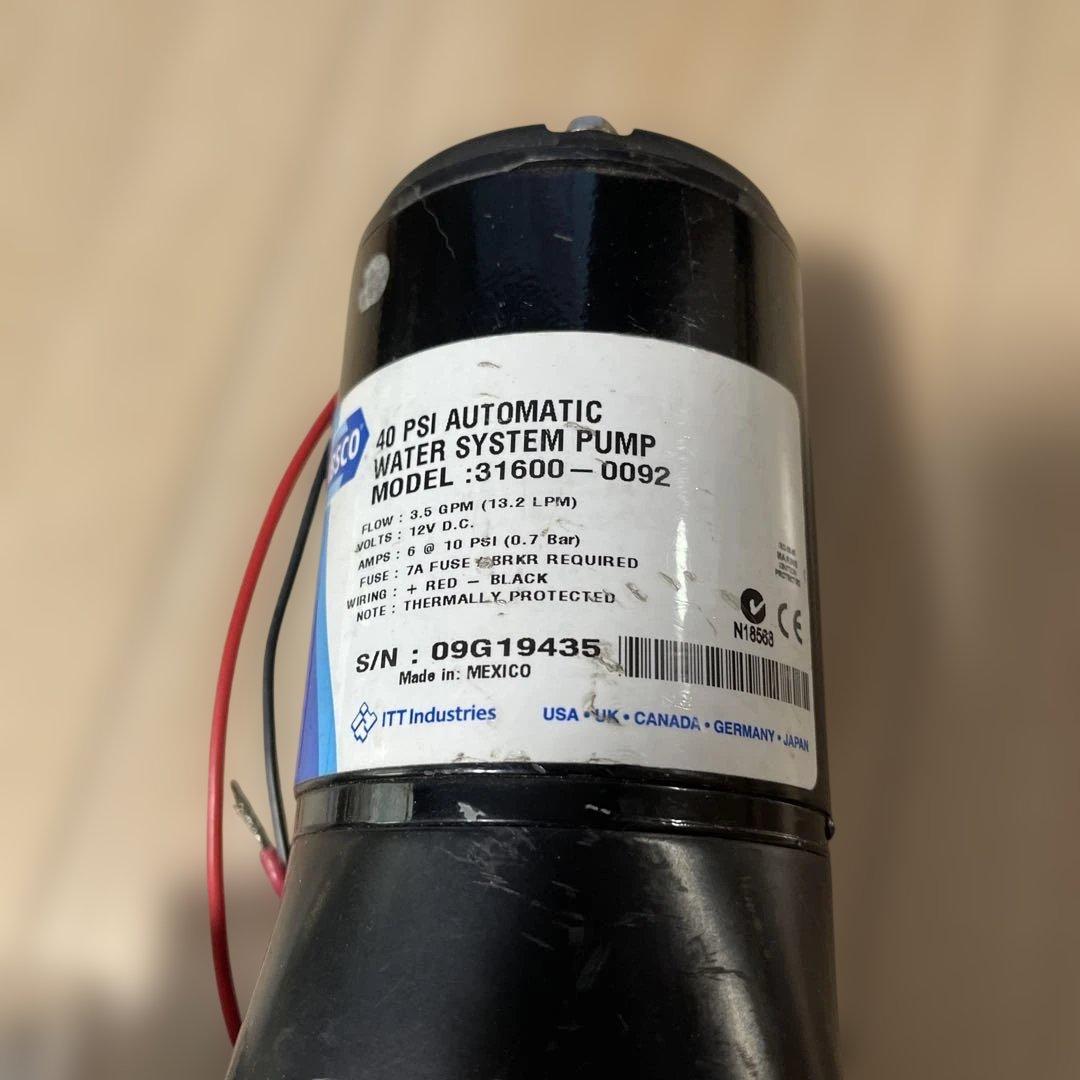 自動水システムポンプ 31600-0092 40 PSI 12V DC