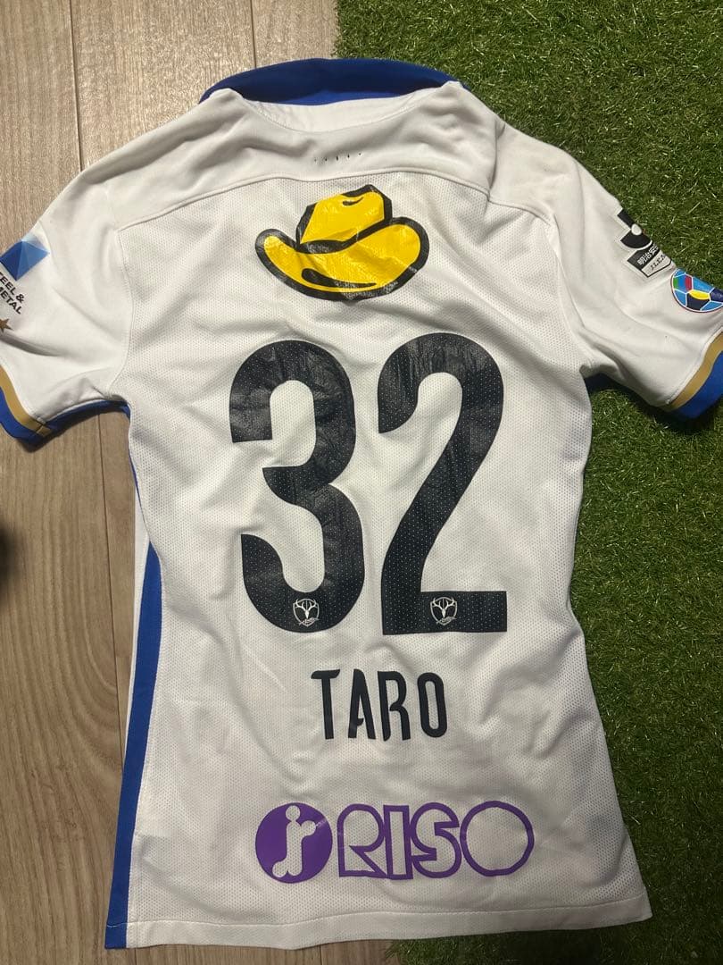 鹿島アントラーズ 2016年アウェイユニフォーム 32番　杉本太郎